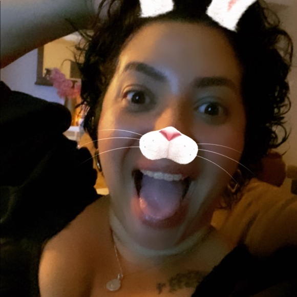 Meet your Posher, Jessica - Picture 9 of 12